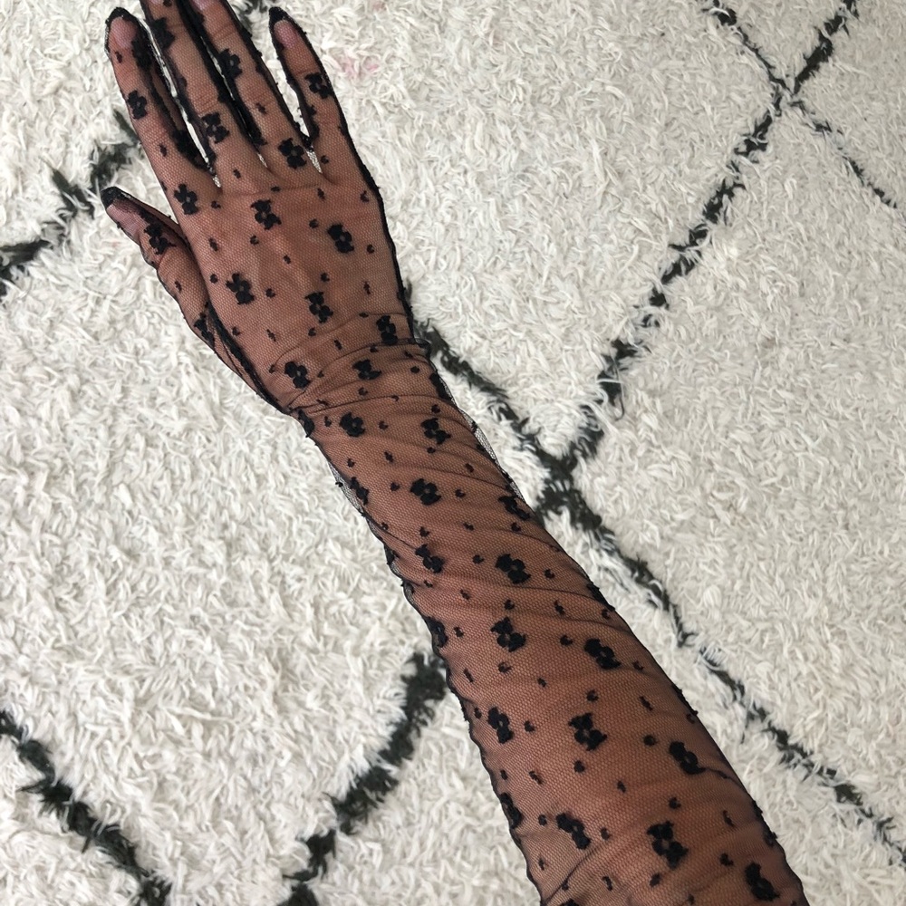 Nylon lace gloves